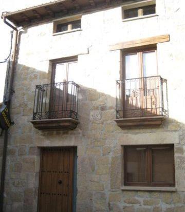La Botería Hostal Salas De Los Infantes Exterior foto