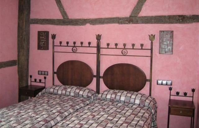 La Botería Hostal Salas De Los Infantes Exterior foto